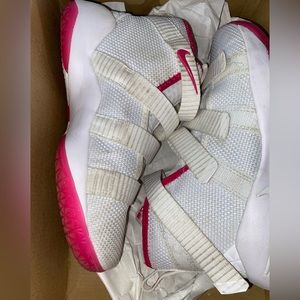Nike Lebron Soldier XI ( preschool) Basketball shoes